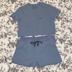 Limited edition Dusty Blue Figs scrub set XS & ST